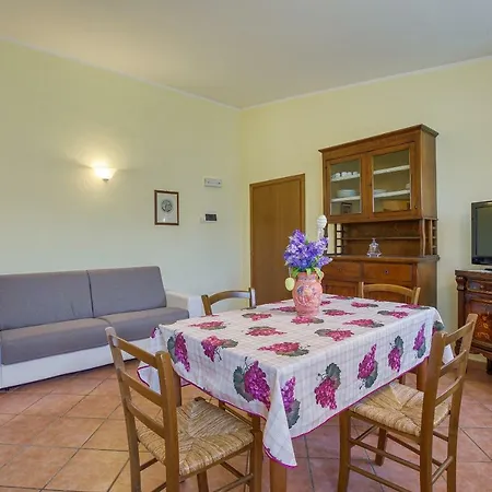 Apartment Le Terre Del Casale